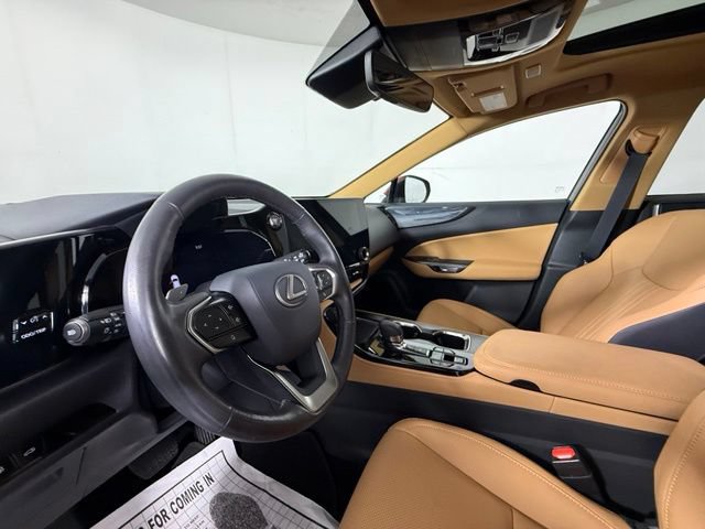 Used 2025 Lexus NX 350 AWD w/ Accessory Package (Z2) image 7
