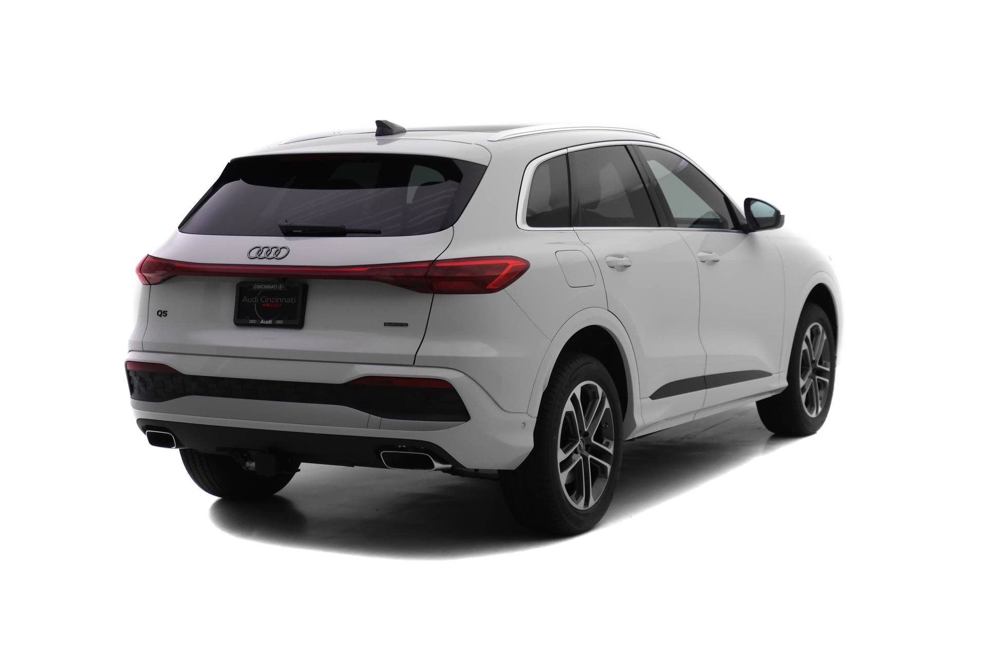 Used 2025 Audi Q5 Premium Plus w/ Premium Plus AWD/4WD image 4