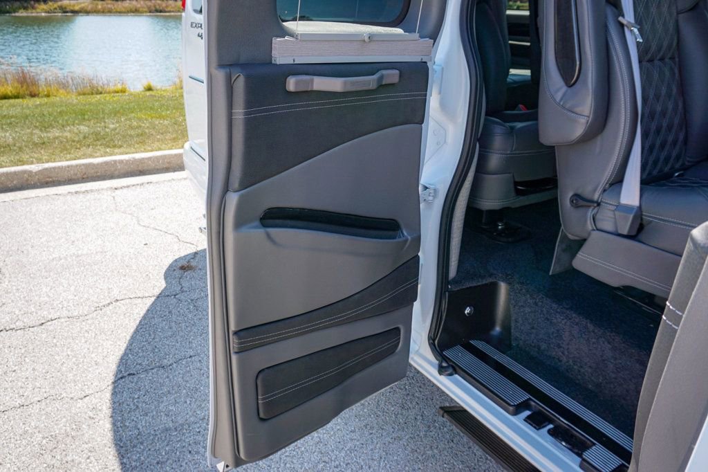 Used 2023 GMC Savana 2500 Extended image 47