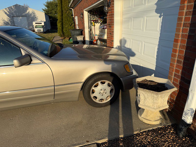 Used 1995 Mercedes-Benz S 320 image 9