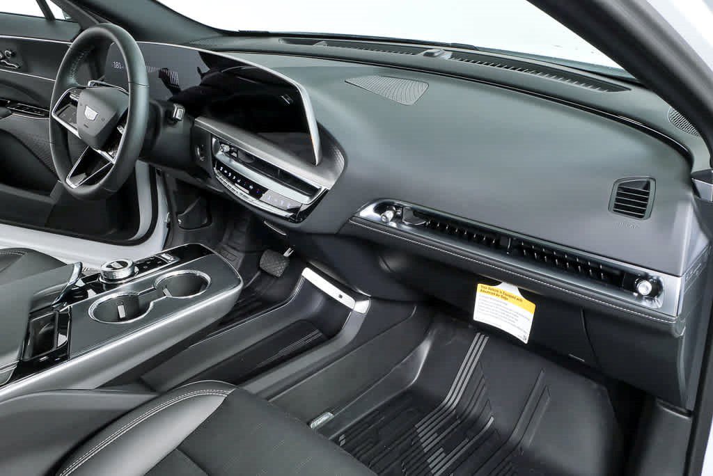 Certified 2025 Cadillac Lyriq Luxury w/ LPO, Floor Liner Package AWD/4WD image 23