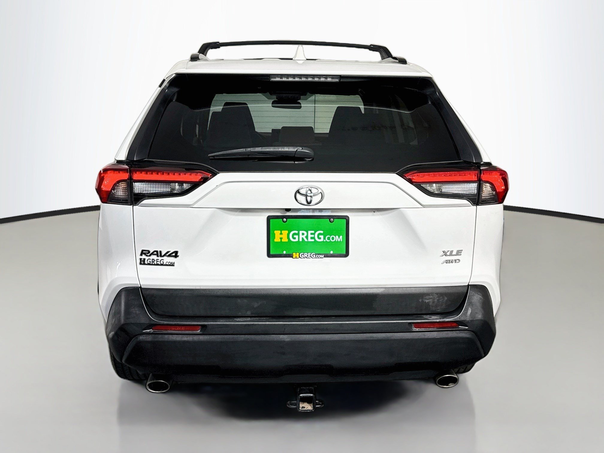 Used 2020 Toyota RAV4 XLE w/ Carpet Mat Package AWD/4WD image 8