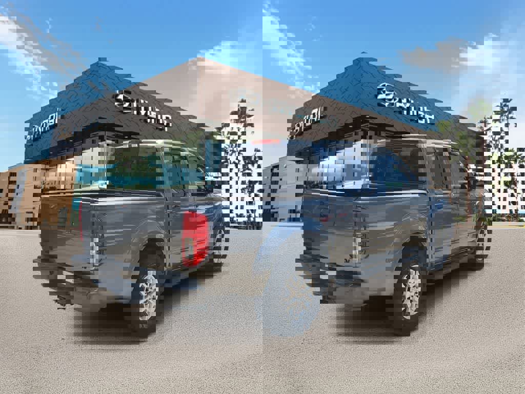 Used 2016 Nissan Frontier SV w/ SV Value Truck Package image 3