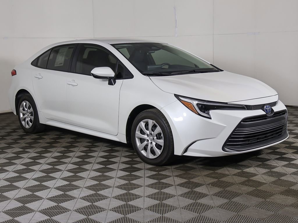 Used 2024 Toyota Corolla LE image 42