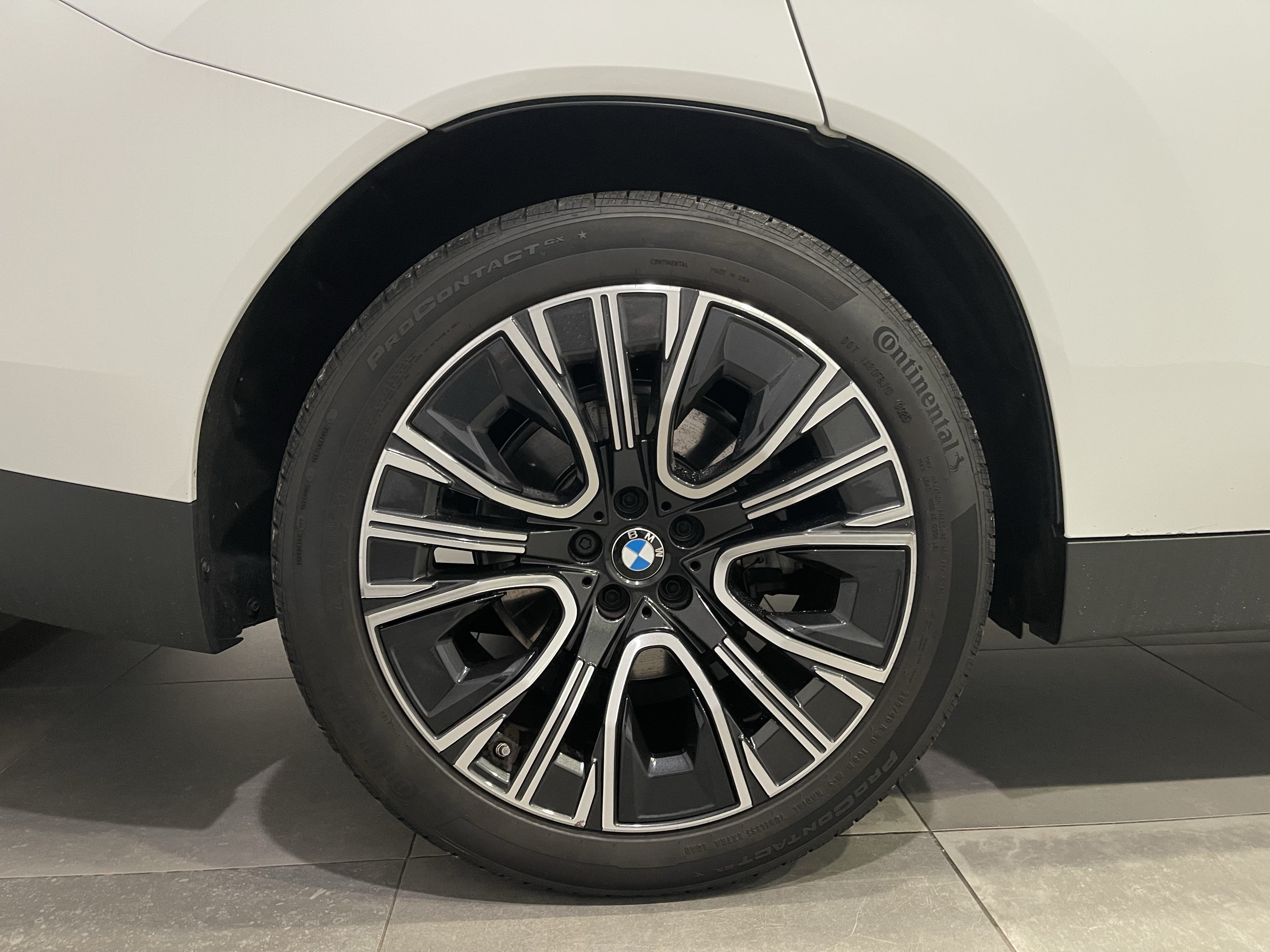 Used 2026 BMW X3 xDrive30i w/ Convenience Package AWD/4WD image 9