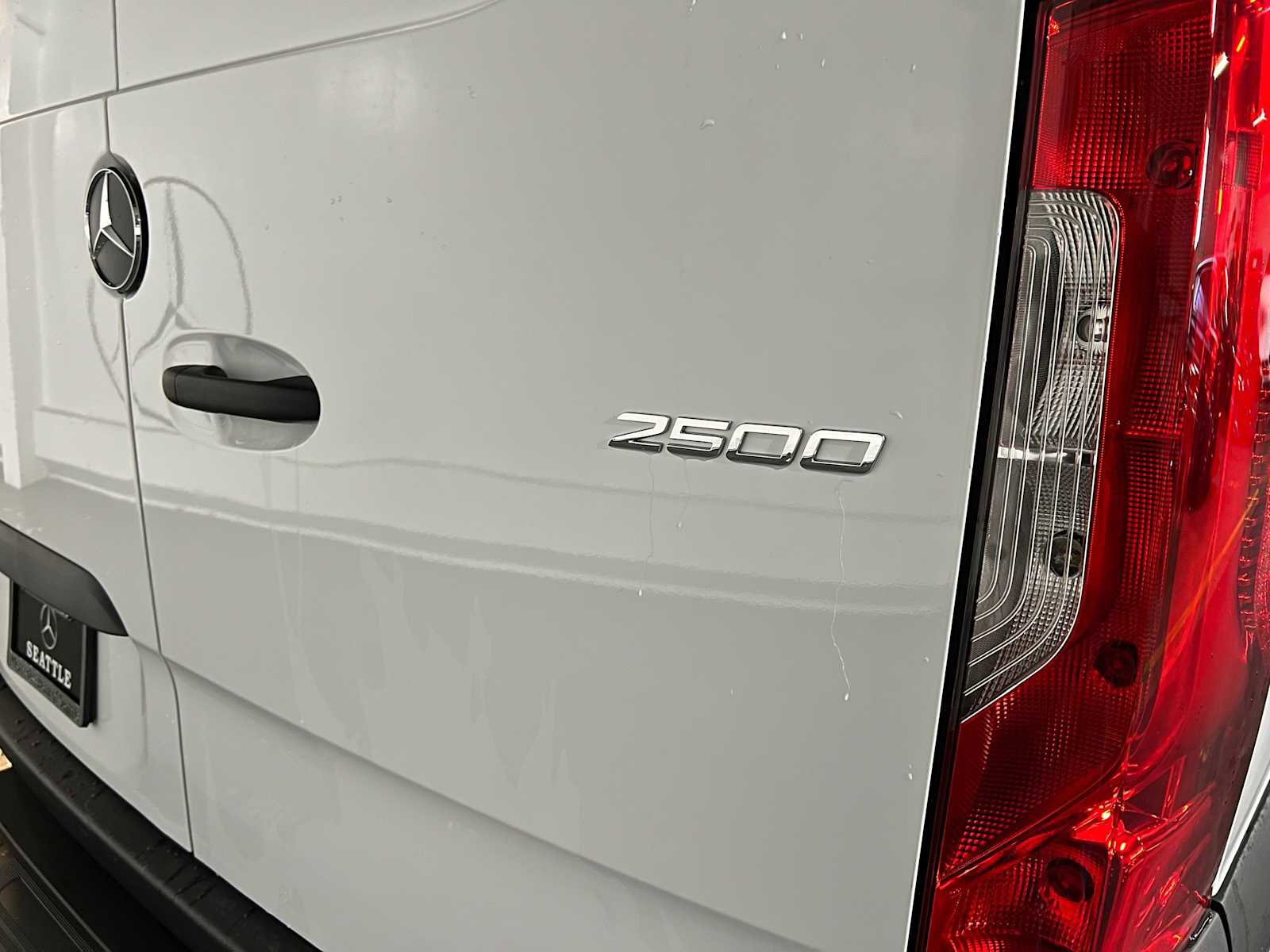 Used 2025 Mercedes-Benz Sprinter 2500 image 16