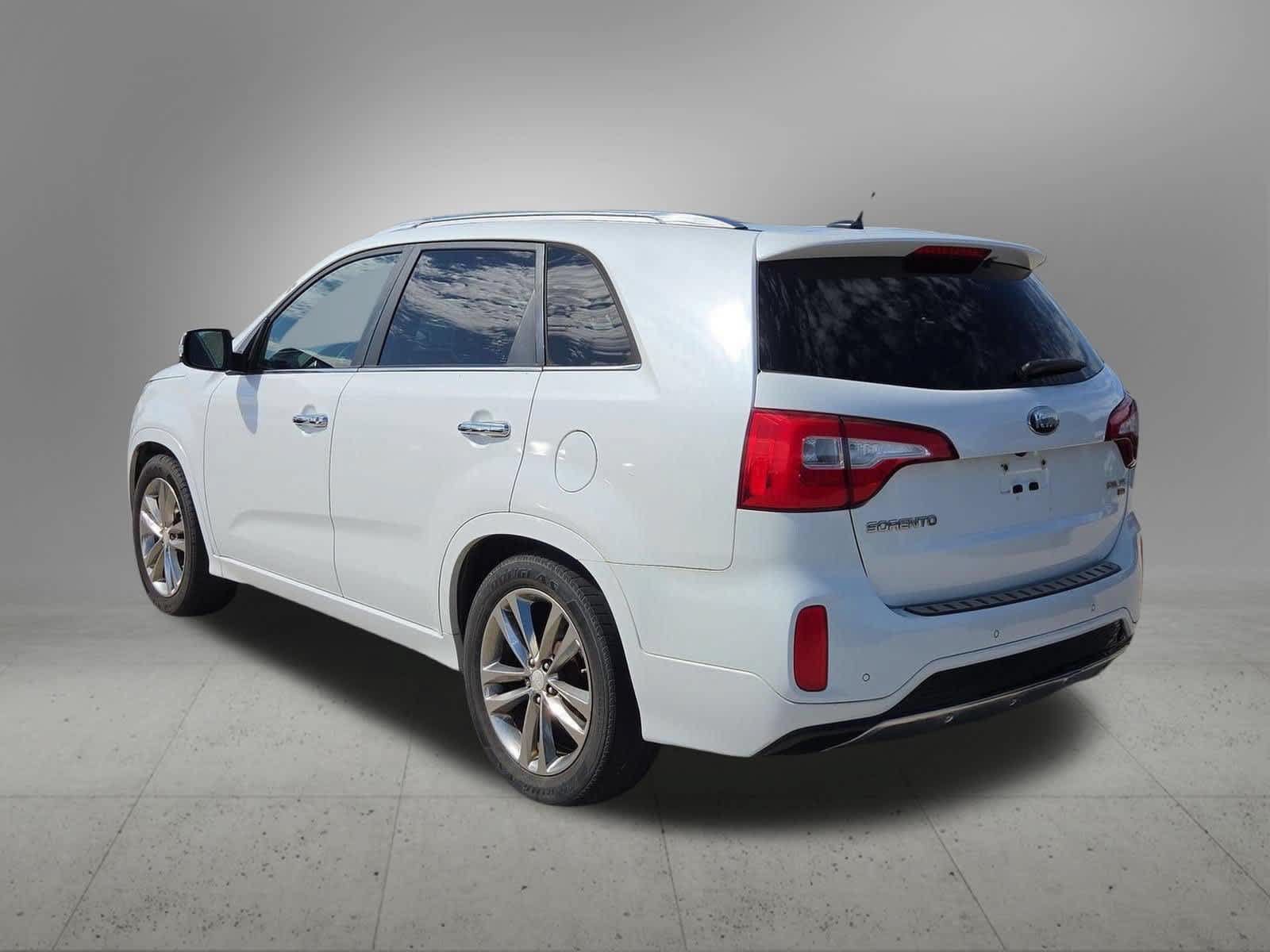 Used 2014 Kia Sorento SX w/ 3rd Row Package FWD image 4