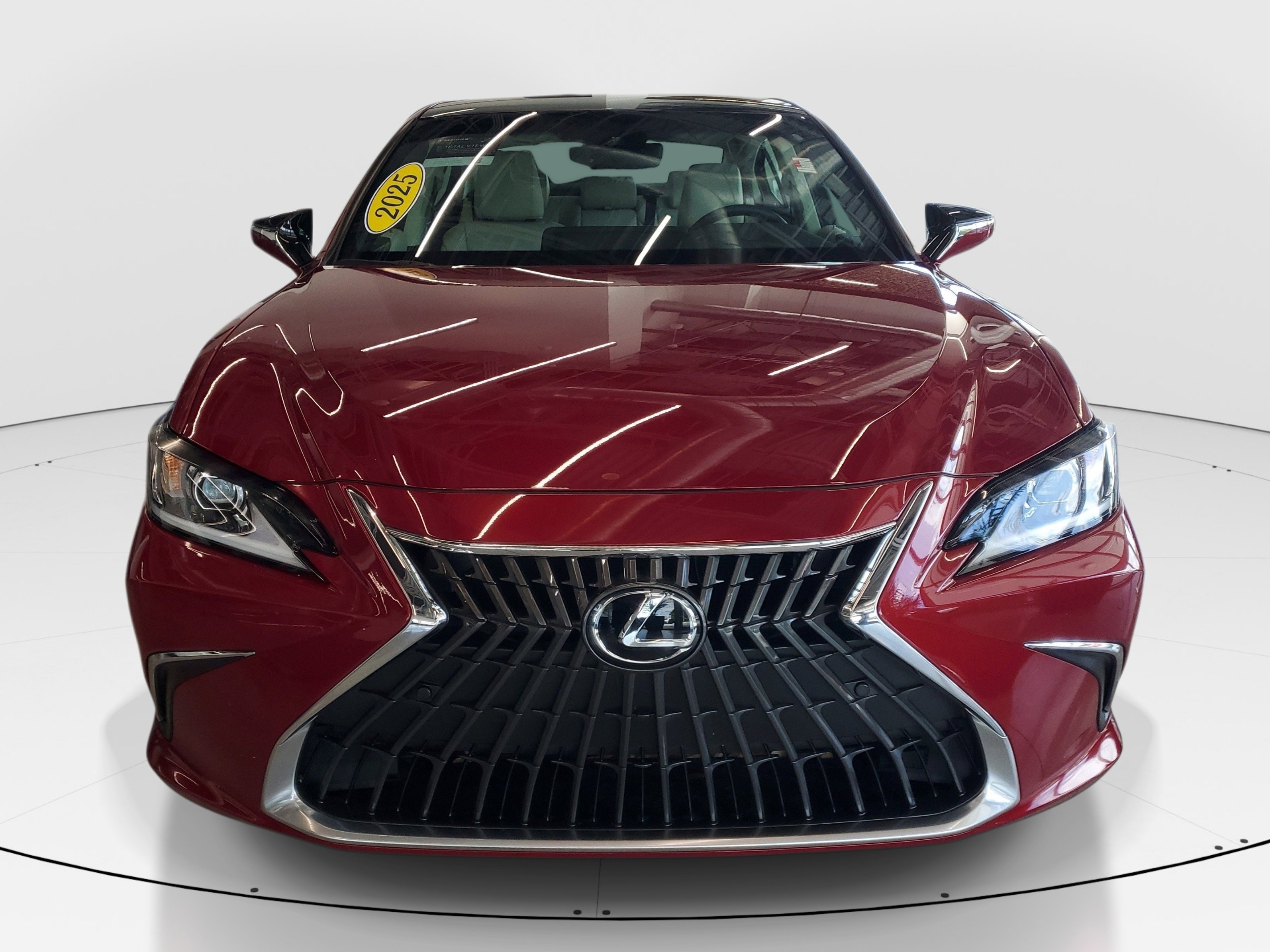 Used 2025 Lexus ES 350 w/ Premium Package FWD image 2