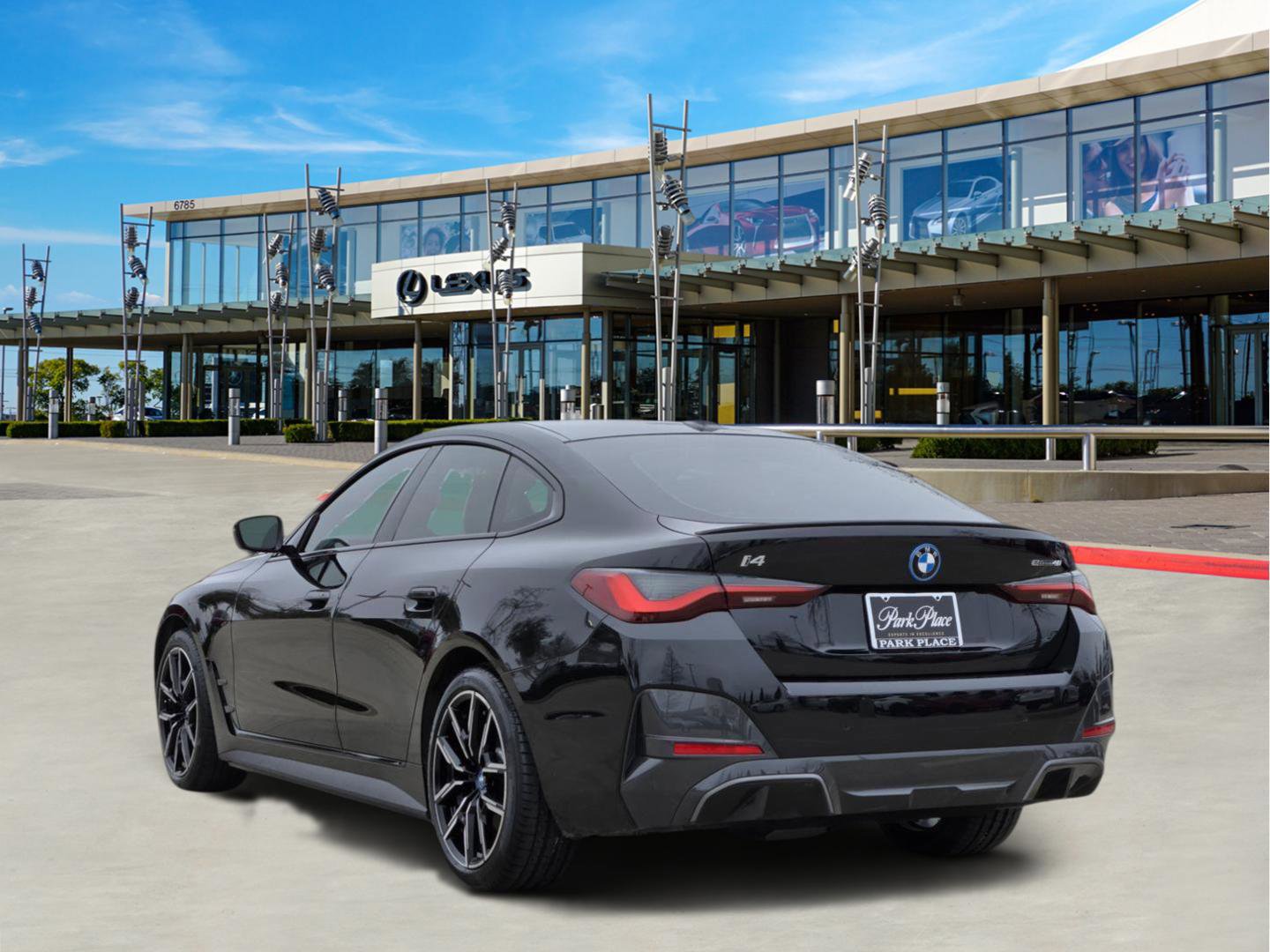 Used 2023 BMW i4 eDrive40 w/ M Sport Package image 4