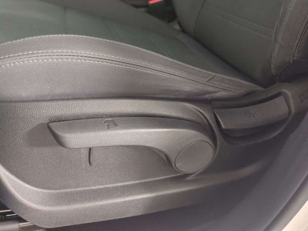 Used 2016 Kia Sorento FWD image 23