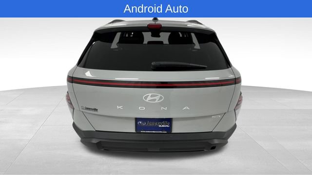 Used 2024 Hyundai Kona SEL AWD/4WD image 4