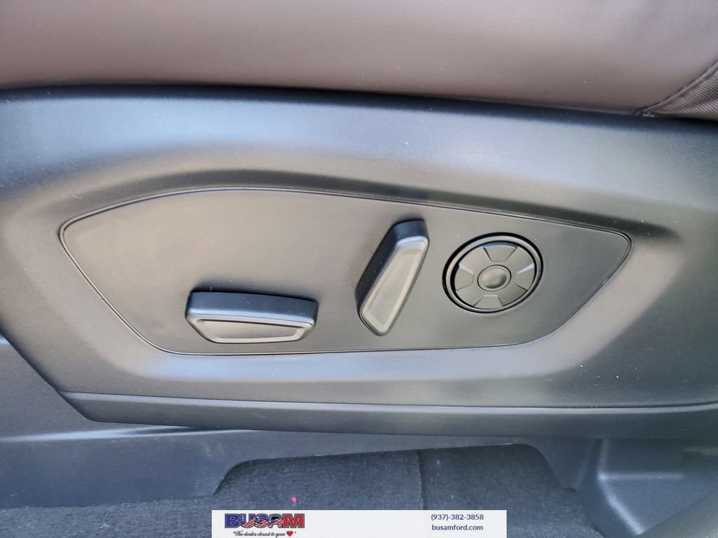 New 2026 Ford Explorer Platinum w/ LUX Leather Package AWD/4WD image 20