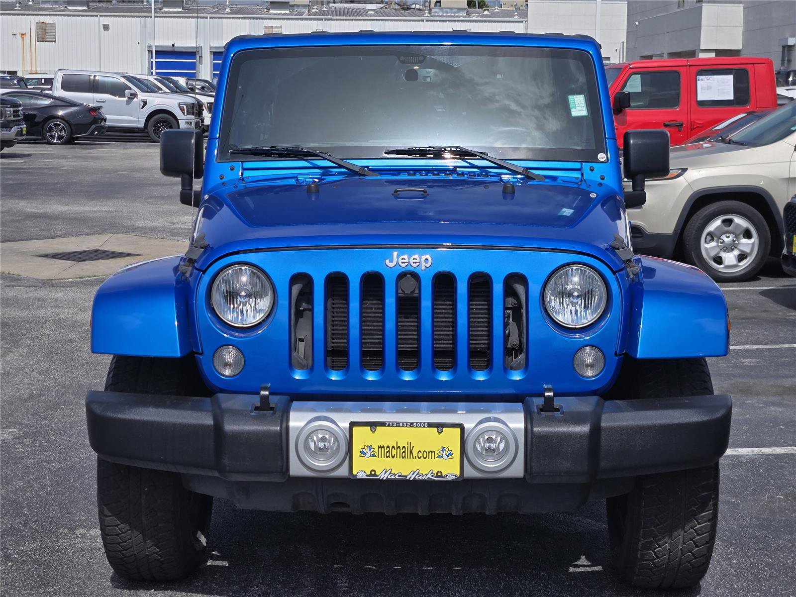 Used 2015 Jeep Wrangler Unlimited Sahara w/ Connectivity Group AWD/4WD video 2