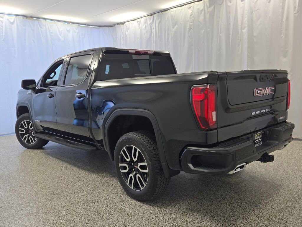 Used 2025 GMC Sierra 1500 AT4 w/ AT4 Premium Package image 15