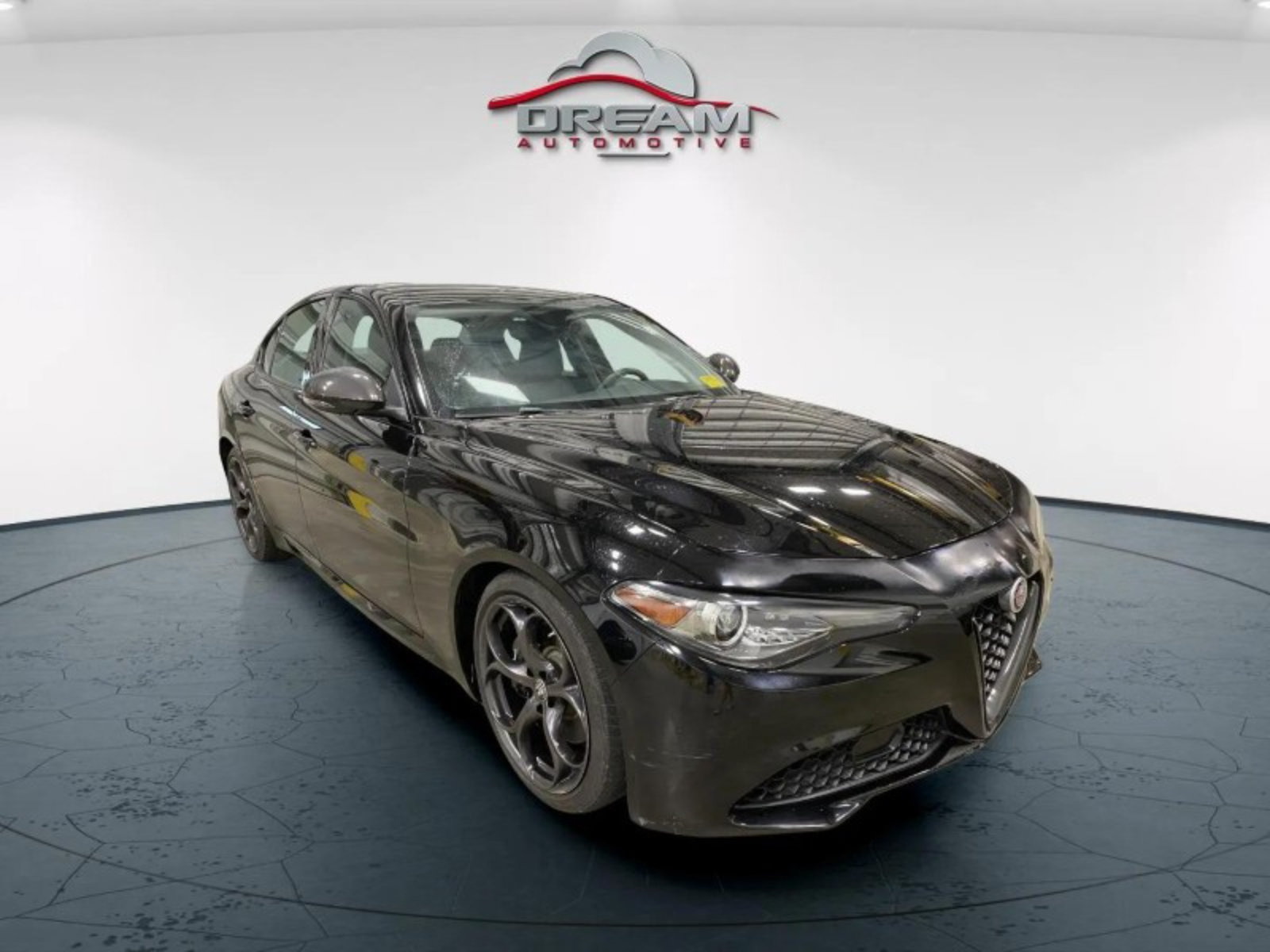 Used 2019 Alfa Romeo Giulia w/ Nero Edizione