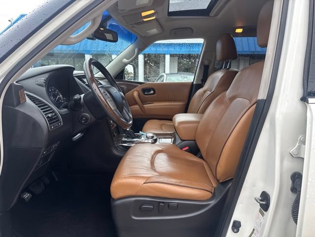 Used 2016 INFINITI QX80 4WD w/ Signature Edition Package image 9