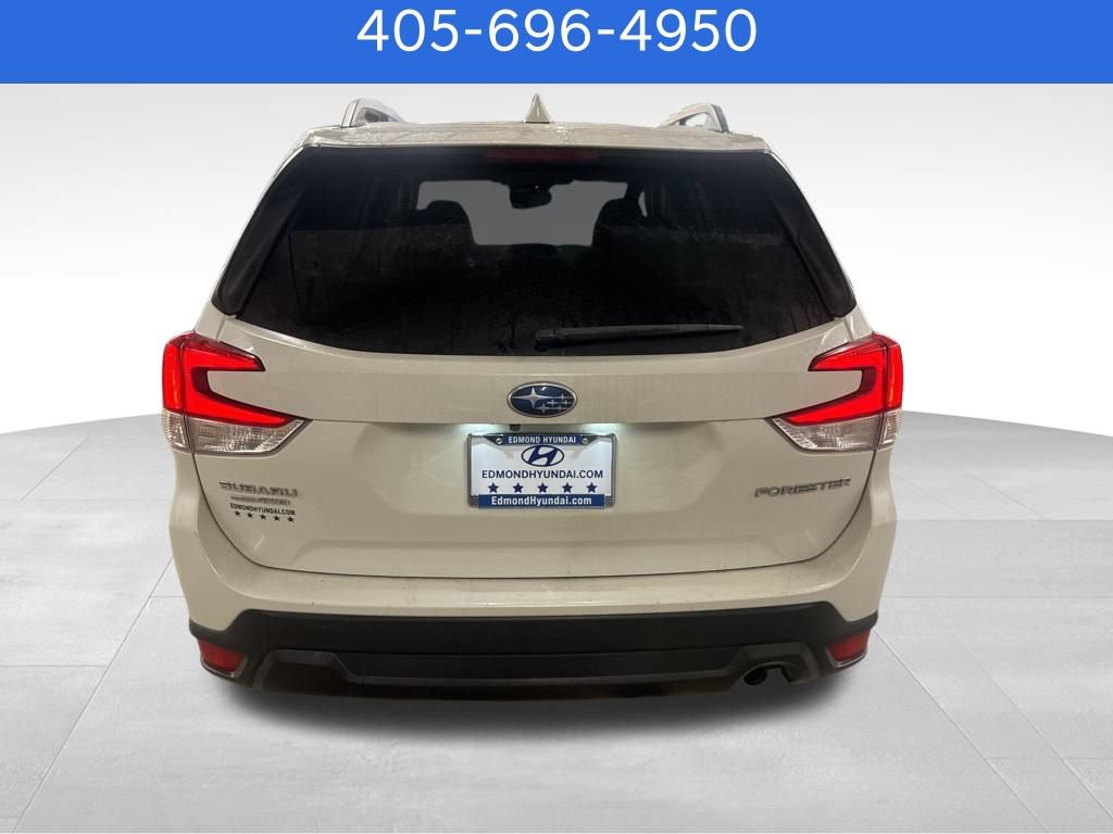 Used 2021 Subaru Forester Premium image 5