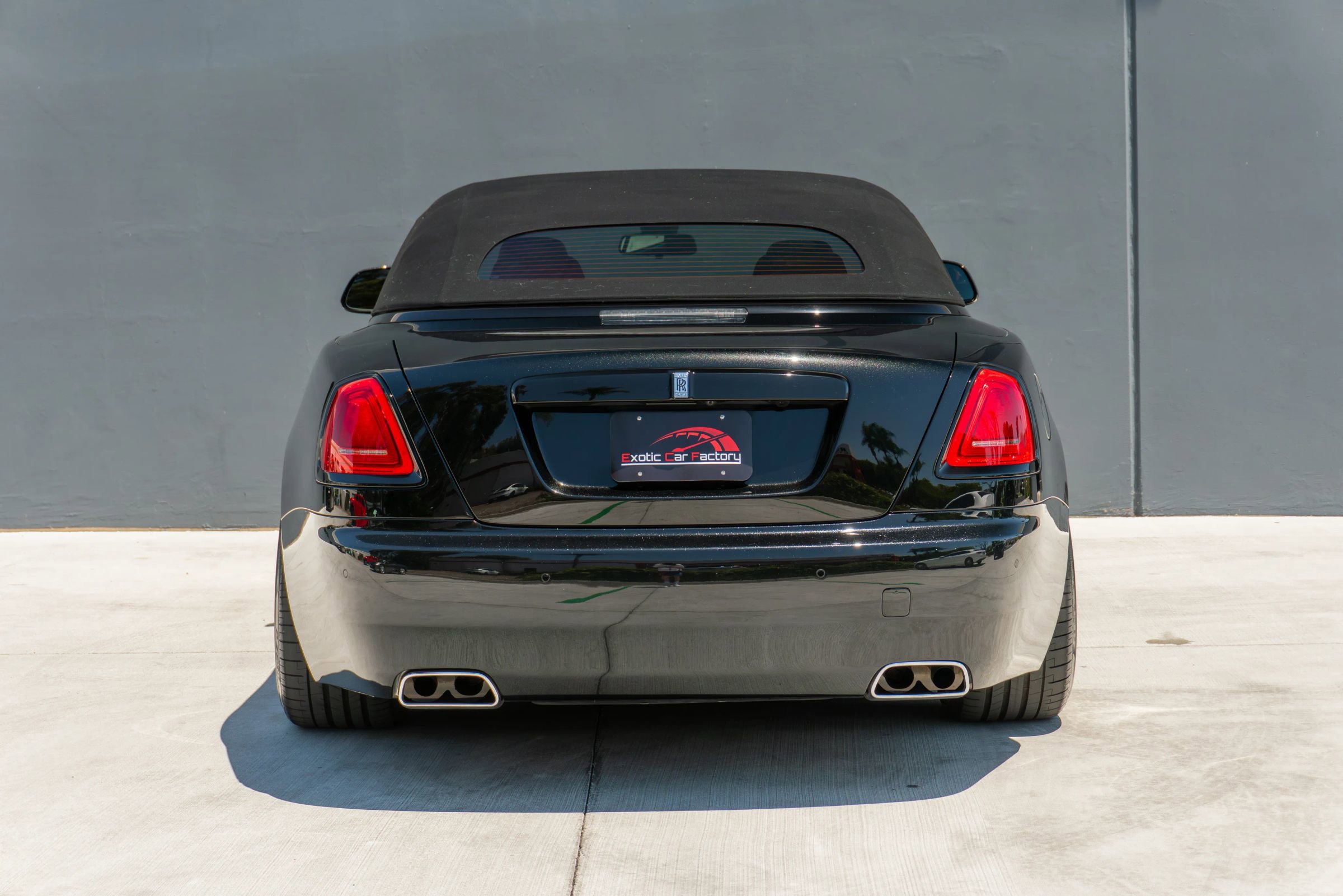 Used 2019 Rolls-Royce Dawn RWD image 10