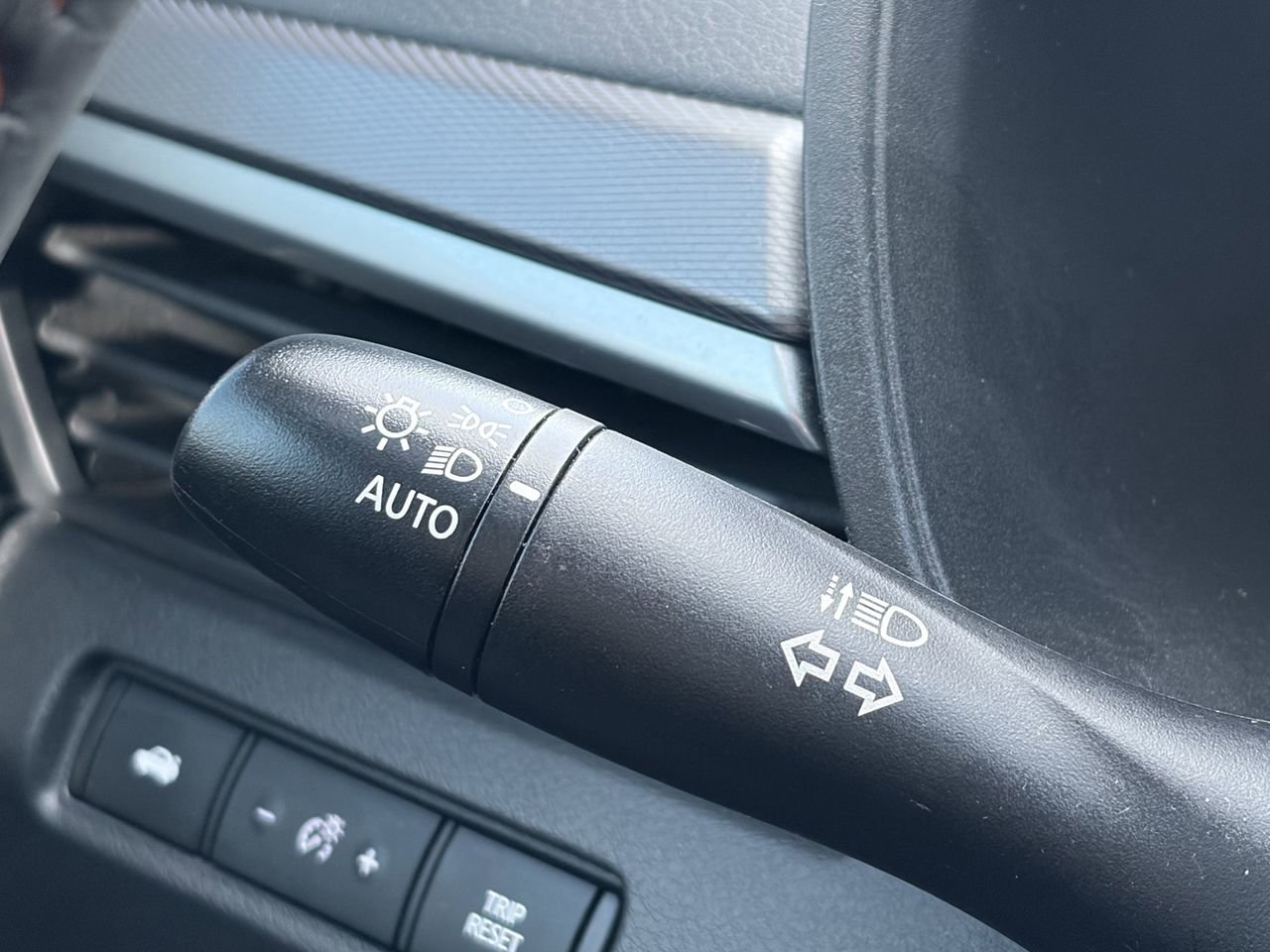 Certified 2024 Nissan Altima 2.5 SR image 18