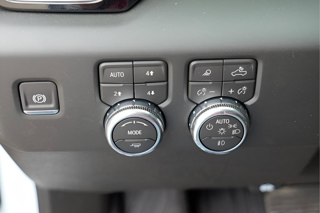 New 2026 GMC Sierra 3500 Denali Ultimate image 18