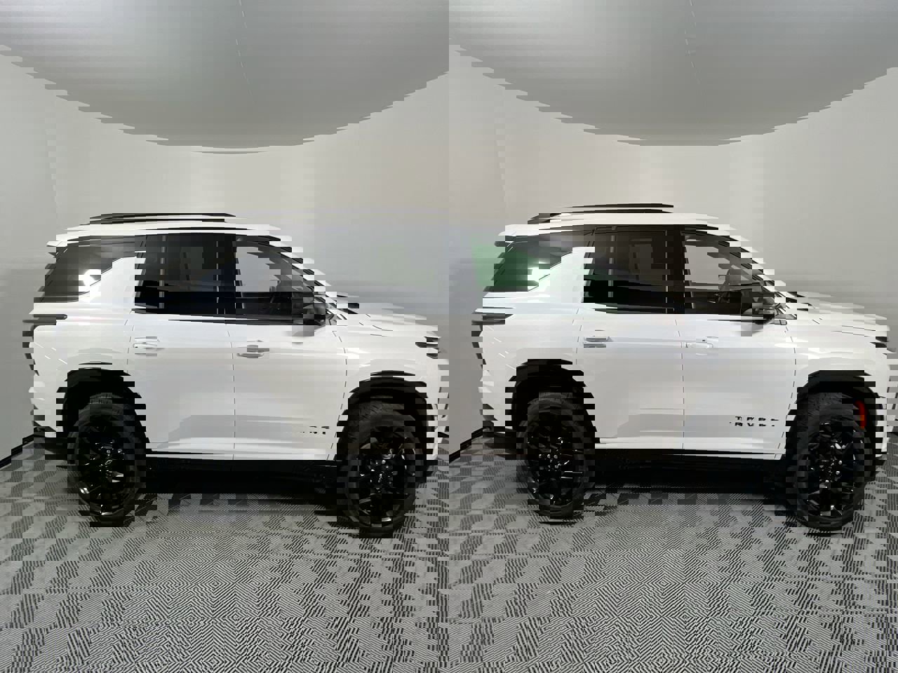 Used 2024 Chevrolet Traverse RS w/ LPO, Floor Liner Package image 2