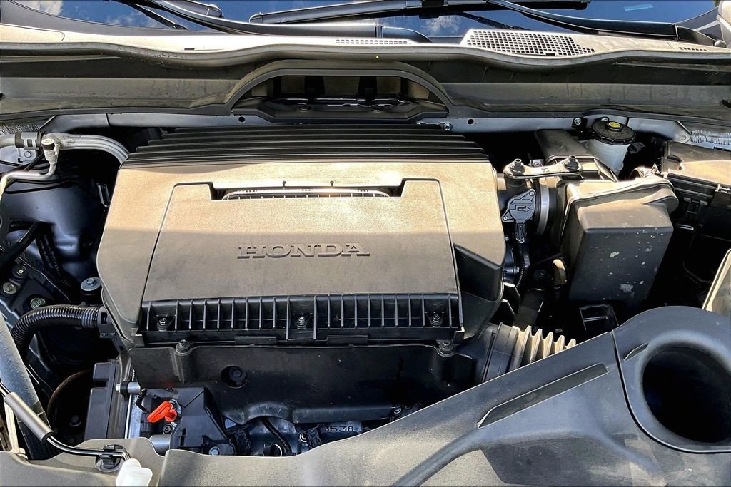 Certified 2025 Honda Pilot Touring image 22