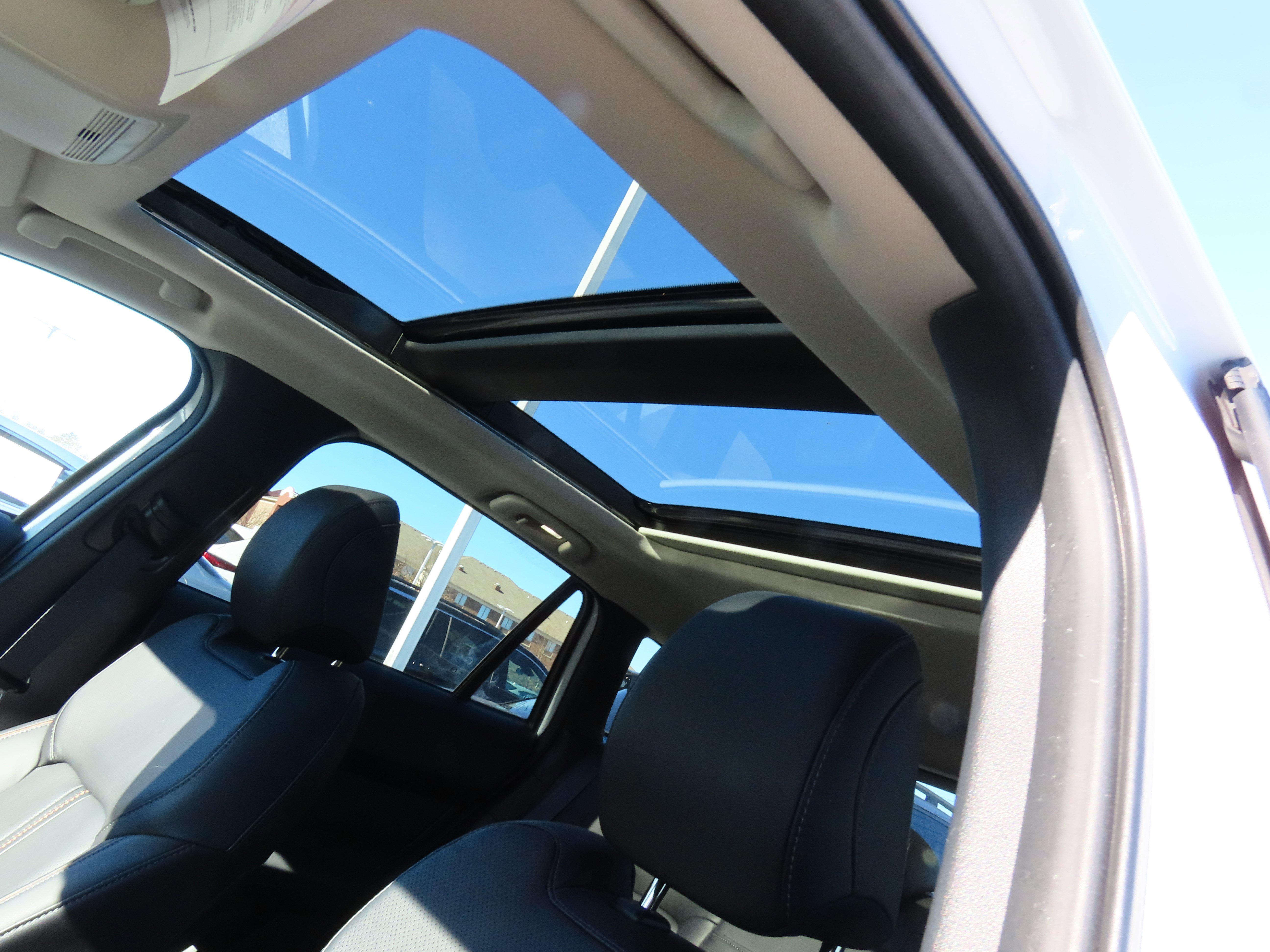 Certified 2025 MAZDA CX-50 AWD 2.5 S w/ Accent Package image 40