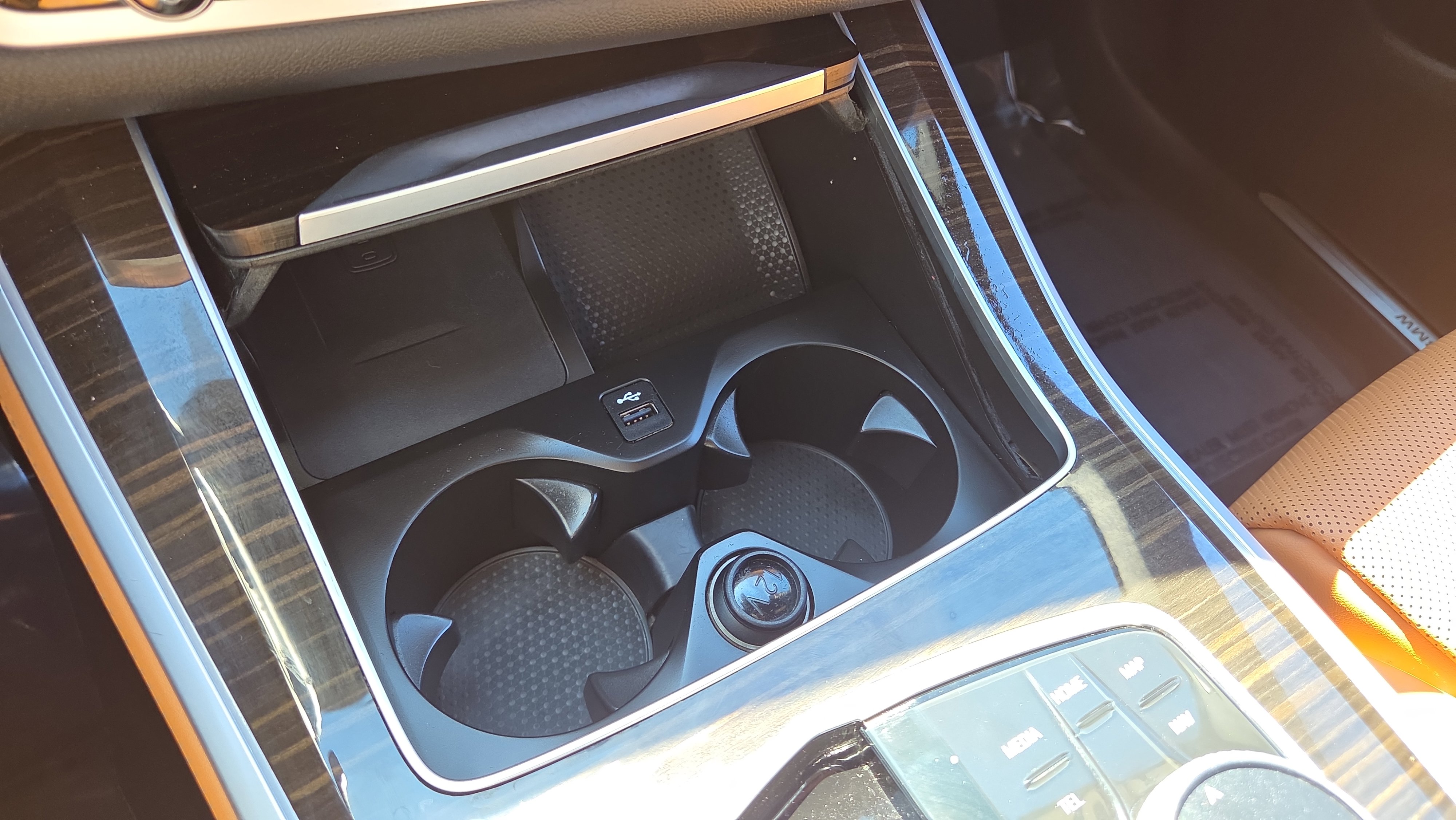 Certified 2024 BMW X5 xDrive40i w/ Premium Package image 38