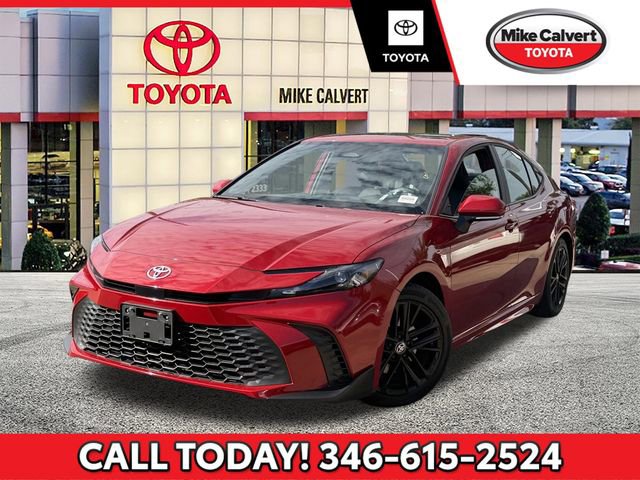 Used 2025 Toyota Camry SE w/ Multimedia Upgrade Package