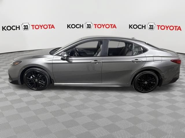 New 2026 Toyota Camry SE FWD image 2