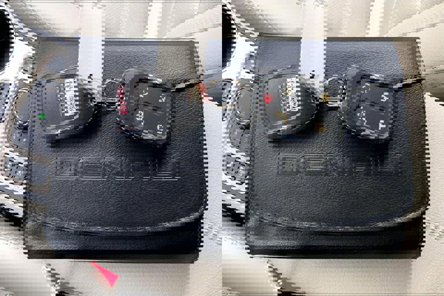 Used 2024 GMC Terrain Denali w/ Denali Premium Package AWD/4WD image 11