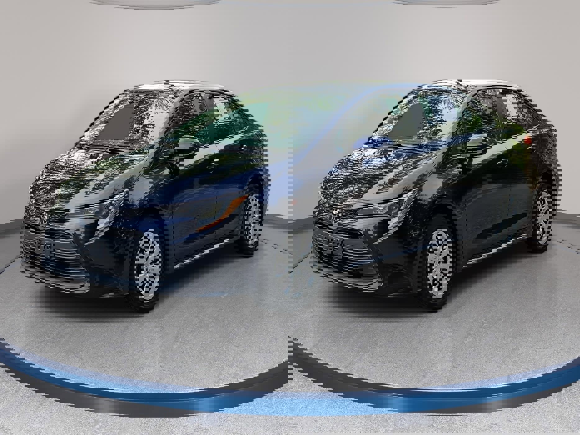 Used 2024 Toyota Corolla LE image 1