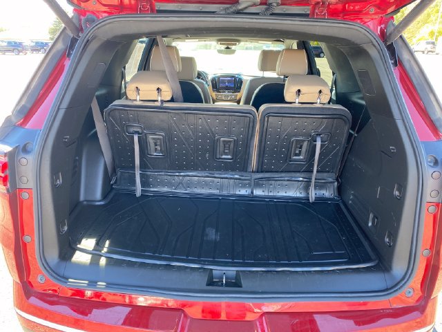 Used 2023 Chevrolet Traverse Premier w/ LPO, Floor Liner Package AWD/4WD image 22