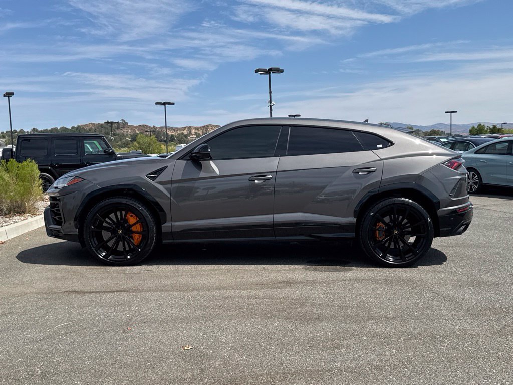 Used 2021 Lamborghini Urus AWD/4WD image 13