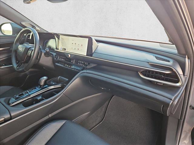 Used 2024 Toyota Crown Platinum image 23