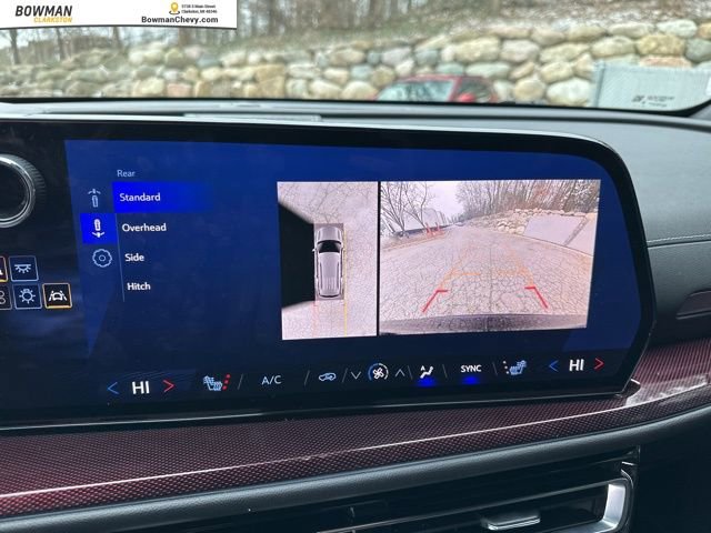 Used 2024 Chevrolet Traverse Z71 w/ Enhanced Driving Package image 24