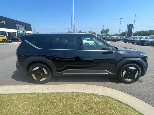 New 2026 Kia EV9 Wind image 8