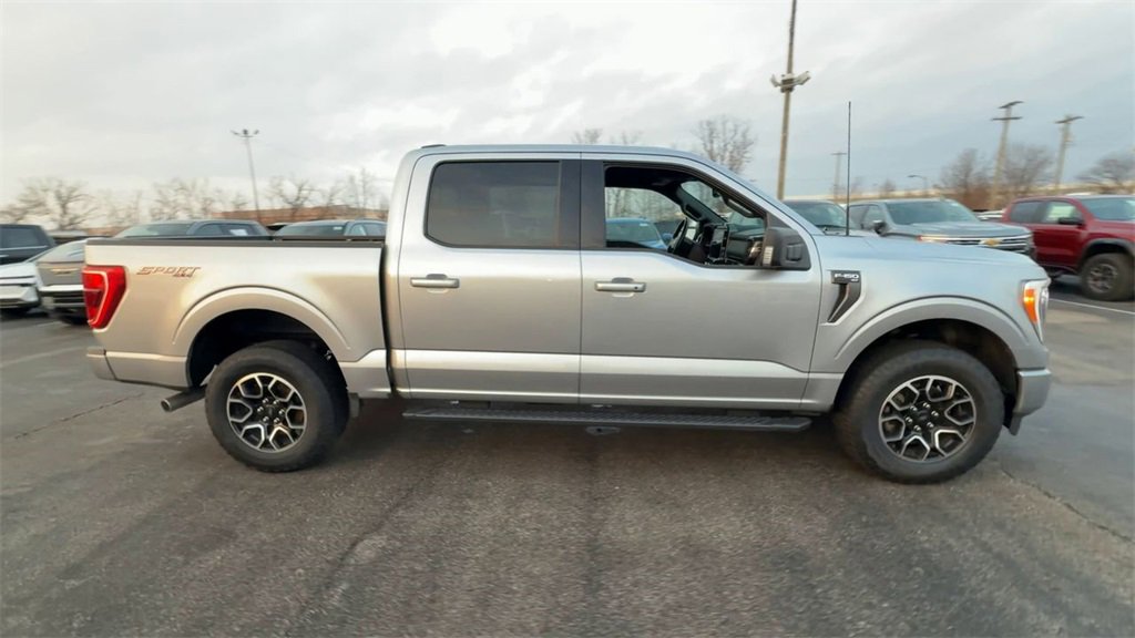 Used 2022 Ford F150 XLT w/ Equipment Group 302A High image 9