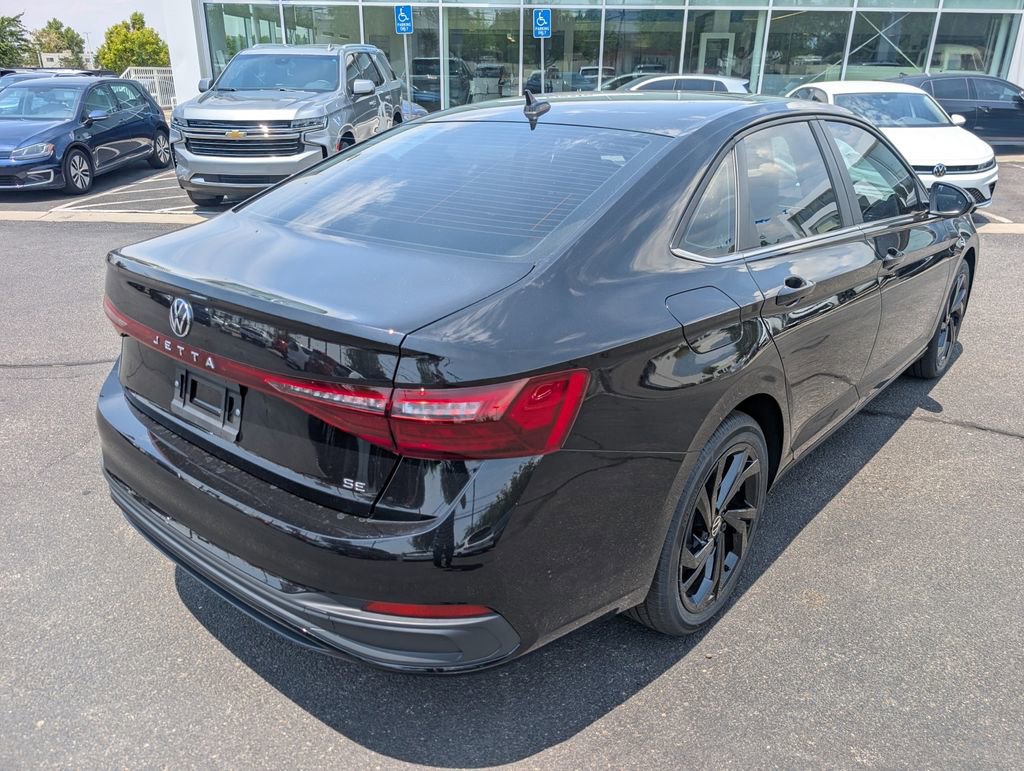 New 2025 Volkswagen Jetta SE image 5