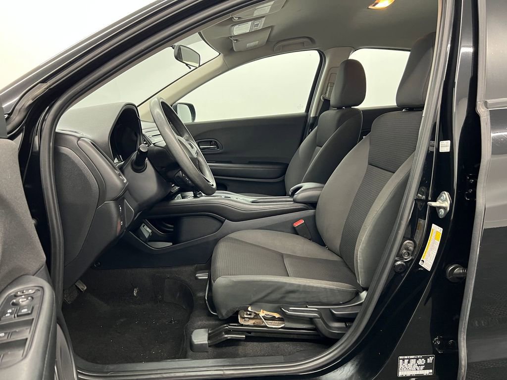 Used 2020 Honda HR-V LX image 4