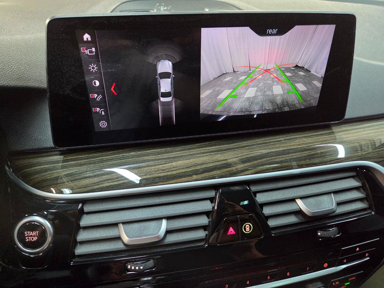 Used 2019 BMW 530e xDrive w/ Convenience Package AWD/4WD image 21