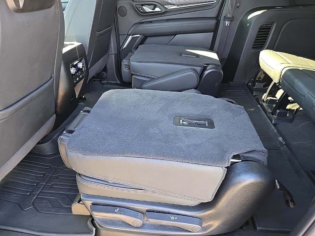 Used 2024 GMC Yukon XL Denali w/ Advanced Technology Package AWD/4WD image 97