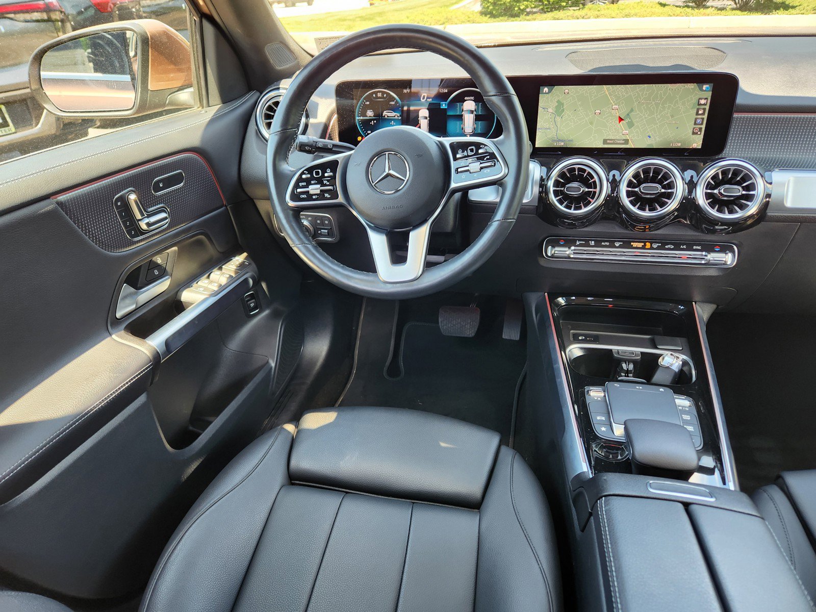 Used 2022 Mercedes-Benz GLB 250 4MATIC image 13