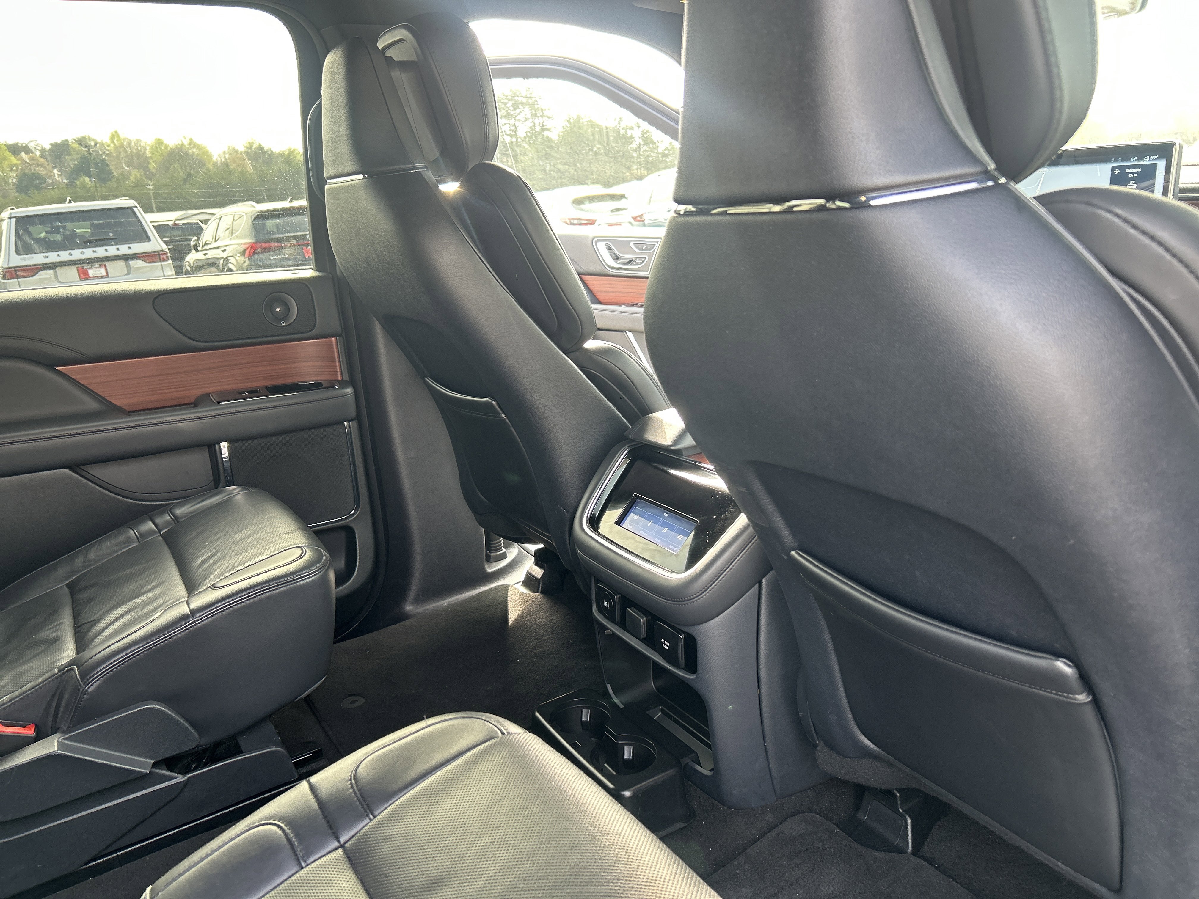 Used 2024 Lincoln Navigator Reserve image 52