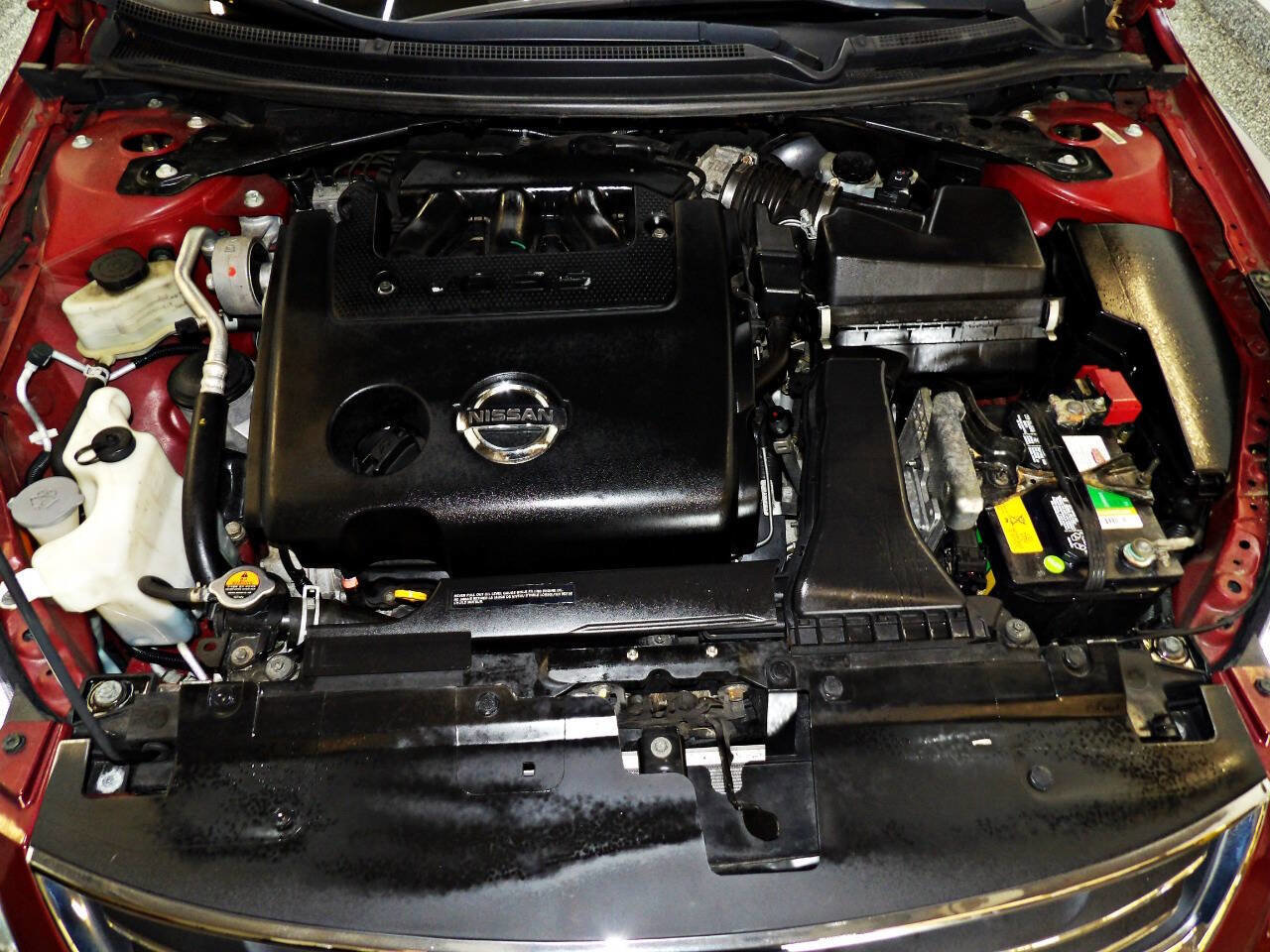 Used 2011 Nissan Altima 3.5 SR w/ 3.5SR Premium Pkg FWD image 24
