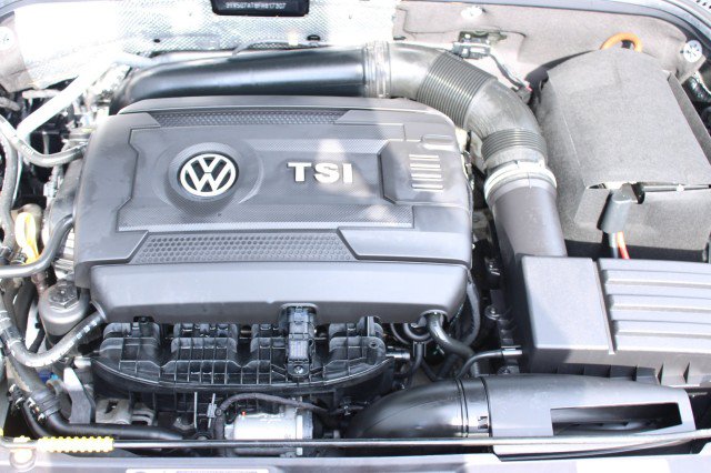 Used 2015 Volkswagen Beetle 1.8T FWD image 37