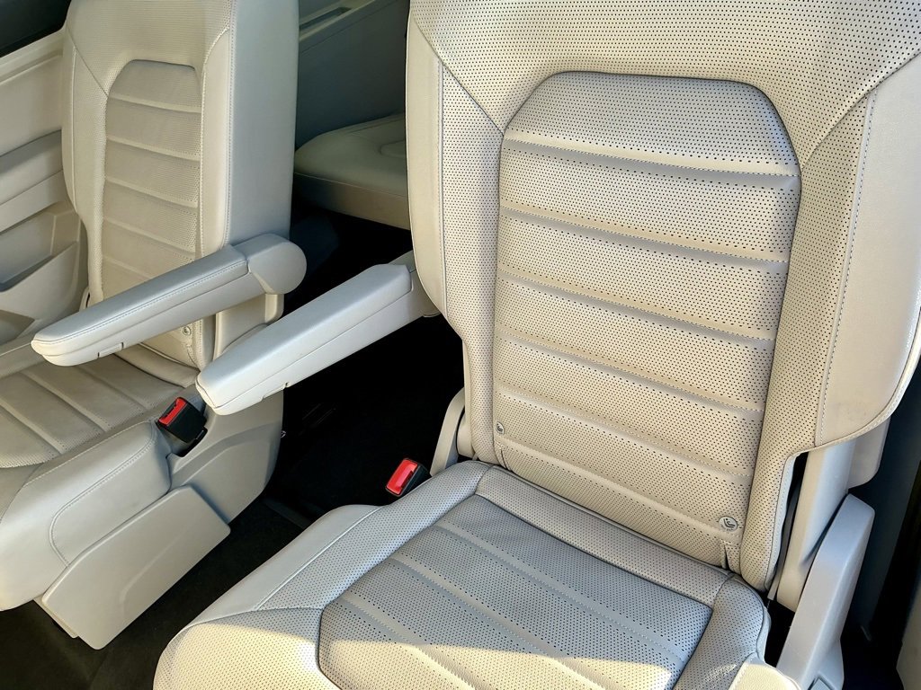 Used 2019 Volkswagen Atlas SEL Premium image 31