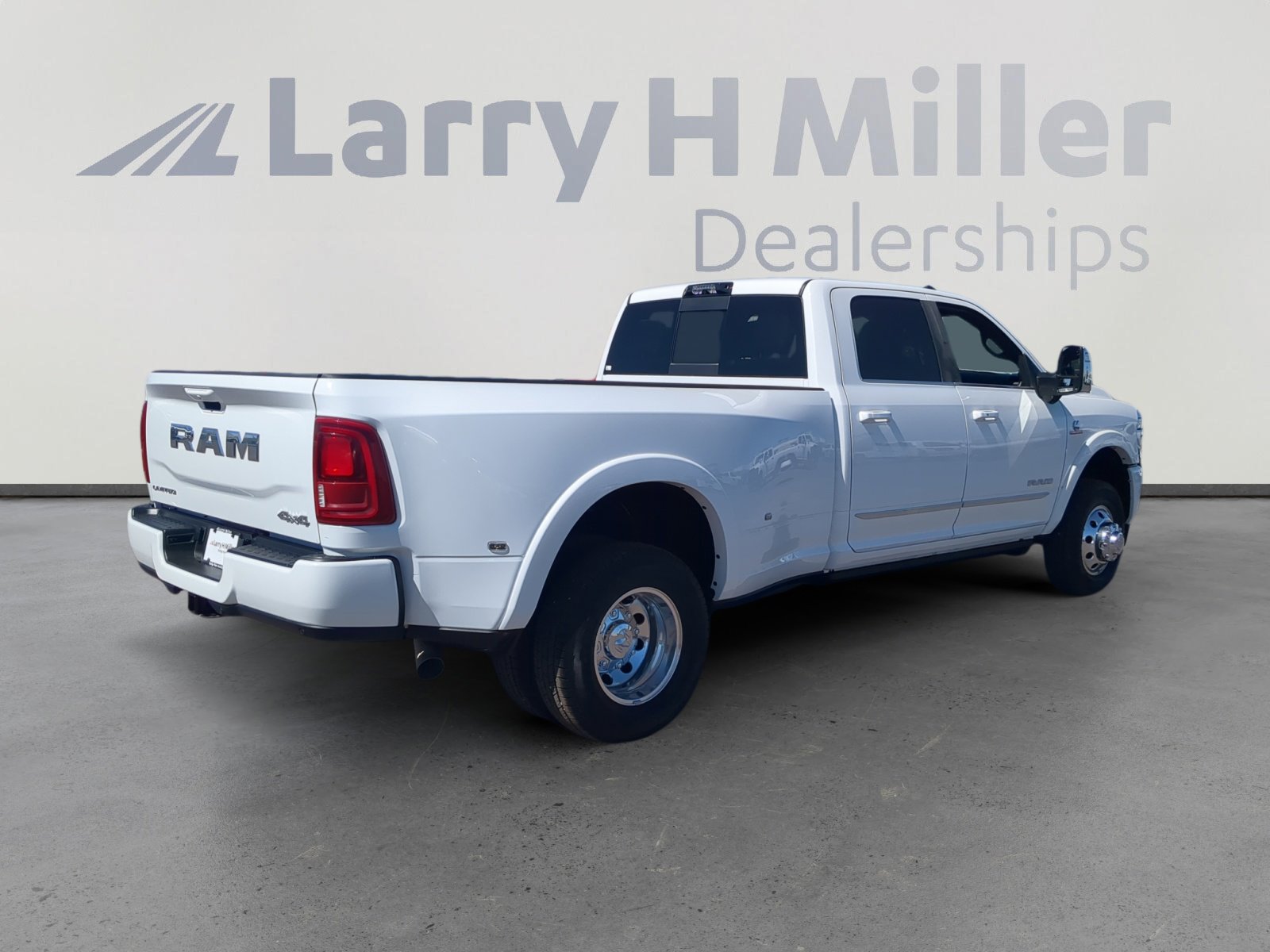 New 2026 RAM 3500 Limited image 5