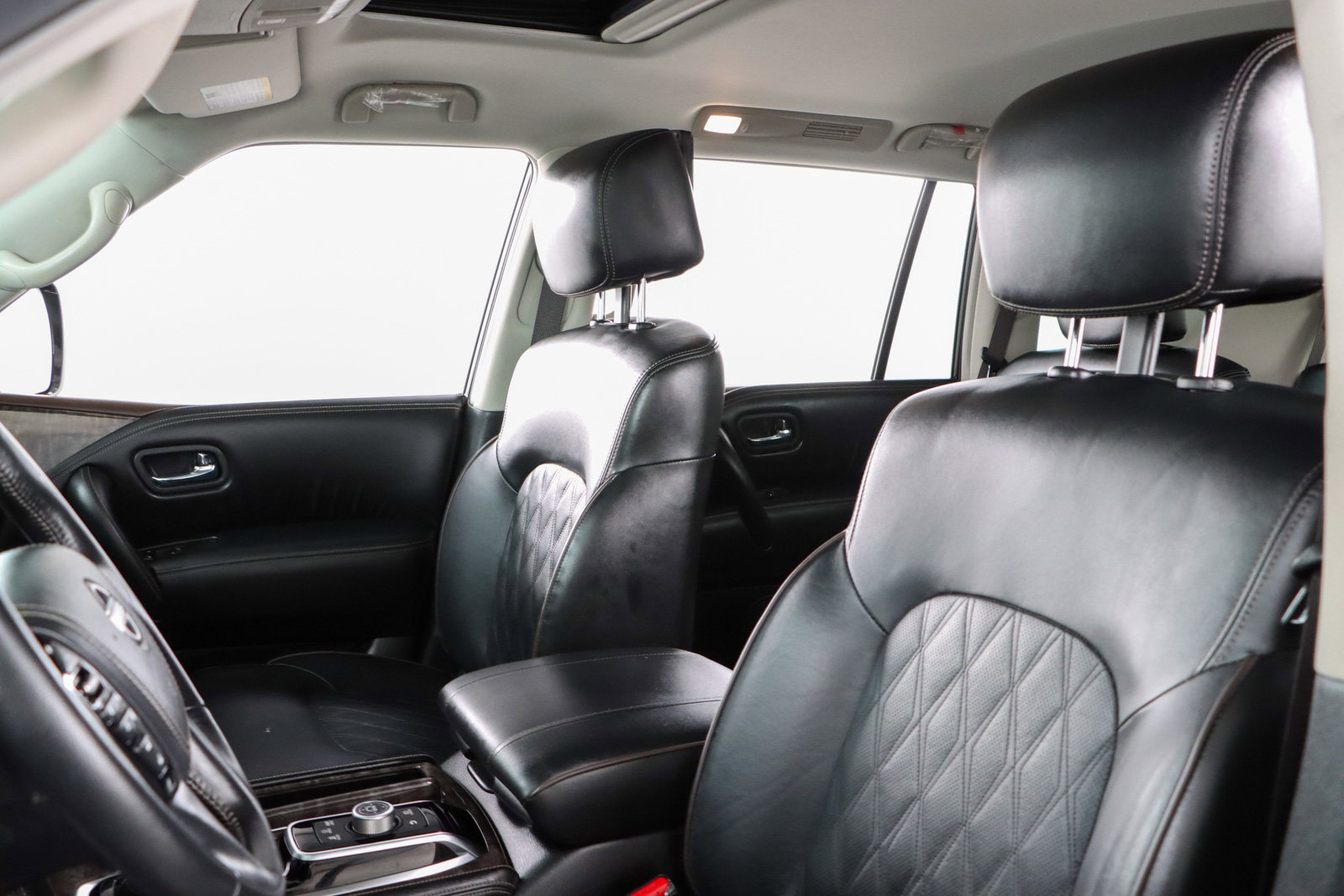 Used 2023 Nissan Armada Platinum w/ Captain's Chairs Package image 30