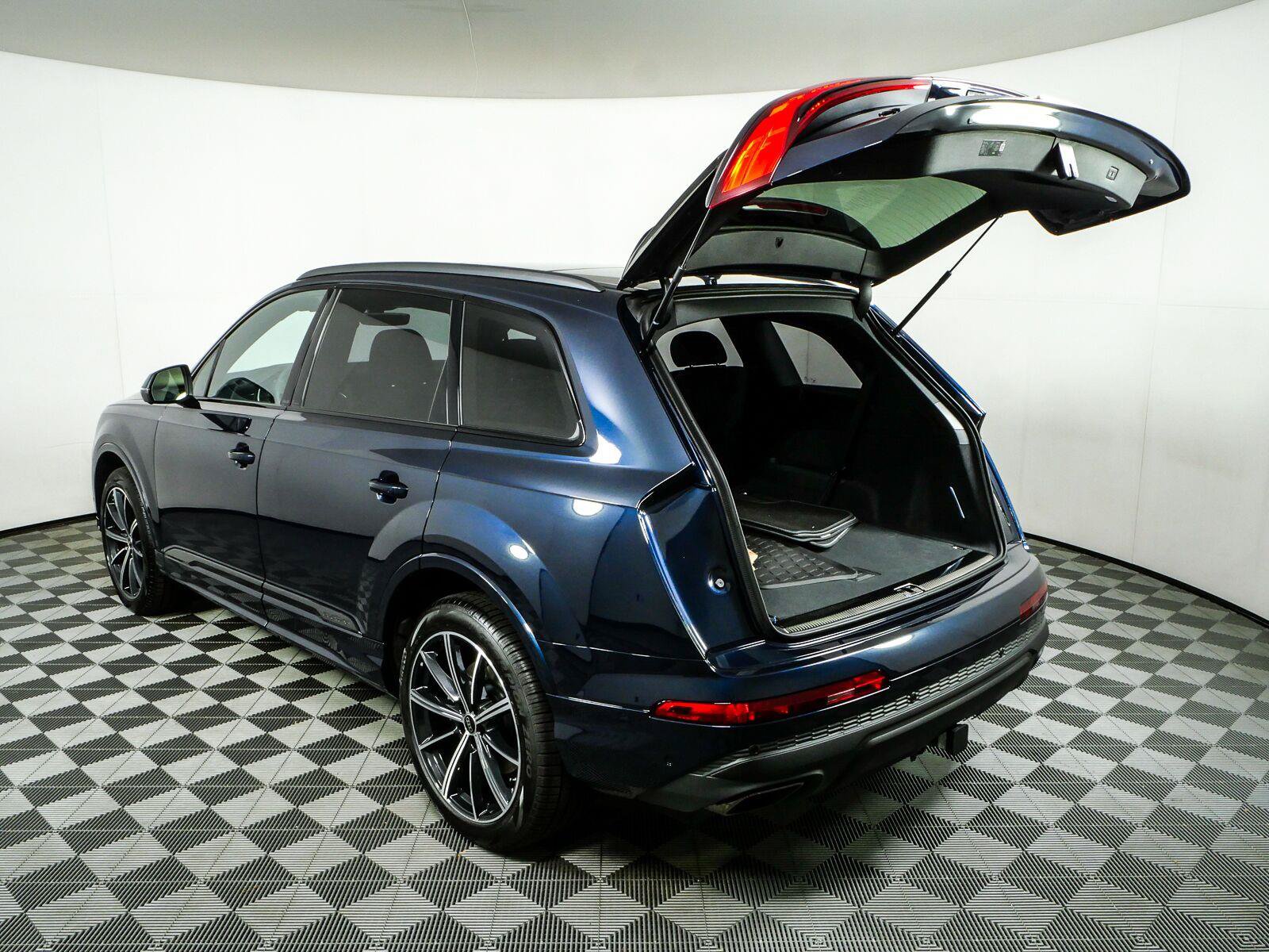New 2026 Audi Q7 2.0T Premium Plus AWD/4WD image 37